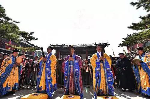 财运风水学 扔衣服转运，超厉害改运的几个方法