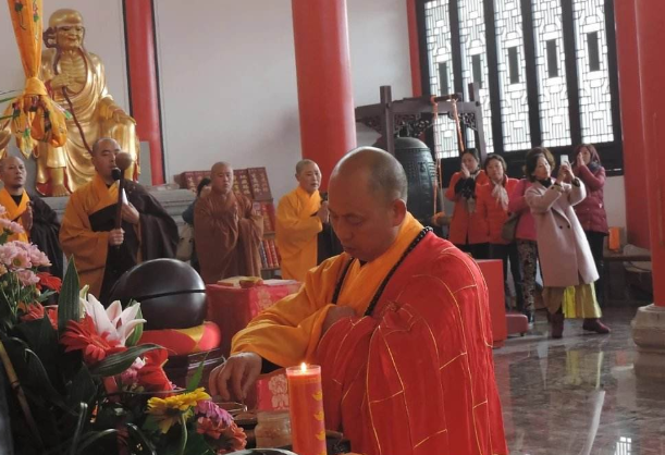 怎样超度堕胎婴灵最好,很多人会选择高僧做法