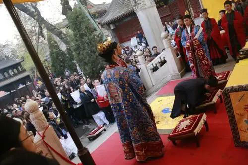 学八卦入门看什么书，基础的书不要错过