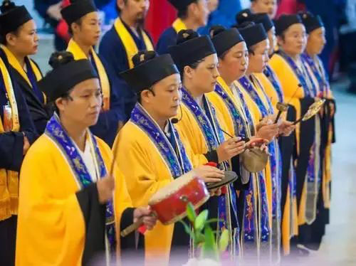 做梦超度亲人代表的寓意 赶紧请人为他们超度