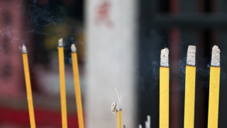 烧香好吗？是不是烧很多的香能获得福报