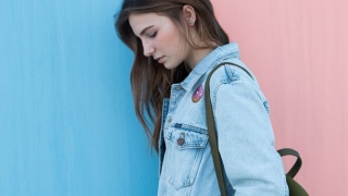 遇到不顺心的人遭遇不顺心的事,这就是命犯太岁遇小人的意思