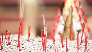 烧香灭了代表的含义,香灭了处理之法