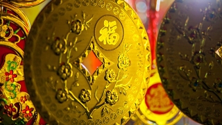 黄金很辟邪，可以驱邪庇护我们的平安