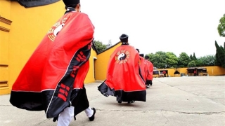 烧纸钱、烧纸人的由来,很多人都不明白