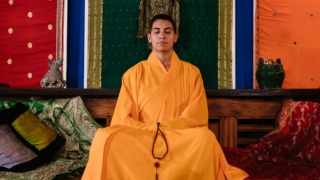 民间常见的说法,死人嘴巴张开寓意什么