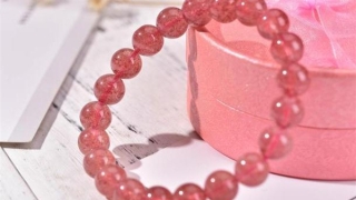 草莓晶真的会招桃花吗 草莓晶招桃花有用吗