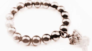 男人戴什么招桃花