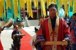 葫芦汽车摆件风水 帮你改善车内风水