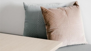 玉雕和合二仙手把件 有着神奇的作用化解各种困难