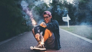 老婆出轨了,都是烂桃花惹的祸,一定要及时化解