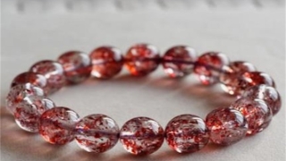 石榴石招桃花，男女佩戴有很大的差别