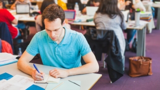 民间化解职场遇小人纠缠的方法