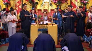 参加葬礼车辆辟邪可以这样做，两个方法效果好