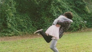 亲眼目睹老公和小三,应该如何应对,几种方法教会你