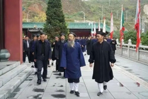 道教中讲的持咒持诵是什么意思？