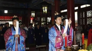 小人心理为什么阴暗 为什么小人缠着你