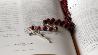 怎么确定是否有婴灵缠身,婴灵缠身是会有这些症状产生